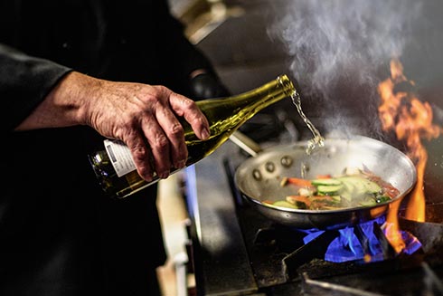 Ablöschen mit Wein