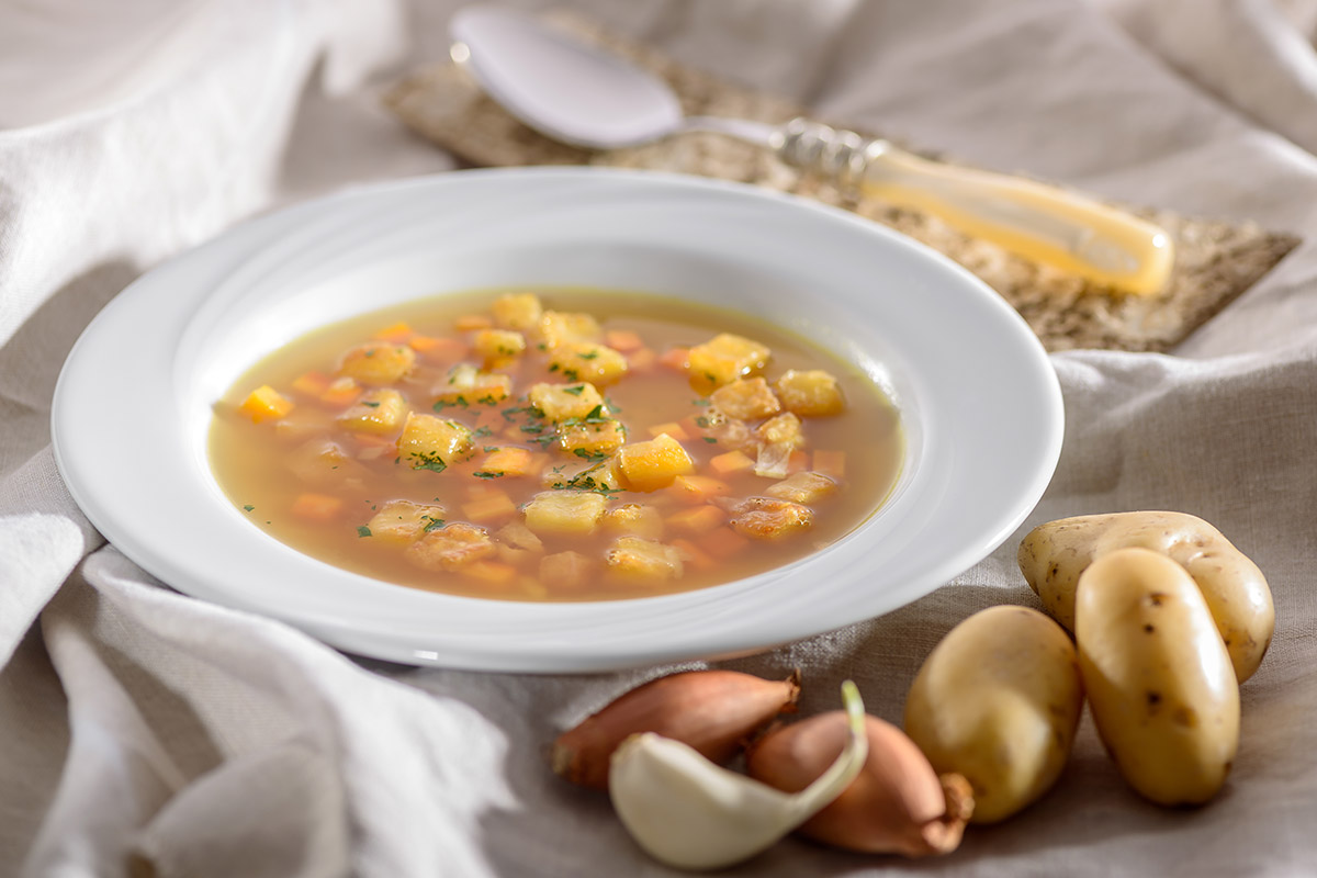 Klare Kartoffelsuppe | Rezept